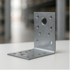 Крепежный уголок равносторонний с перфорацией KUR 40x40x60 мм ОЦ кор. 200 шт